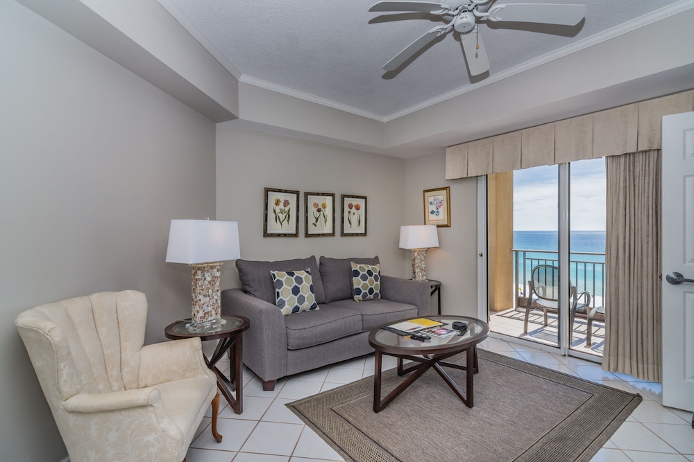 Westwinds One Bedroom - Living Area