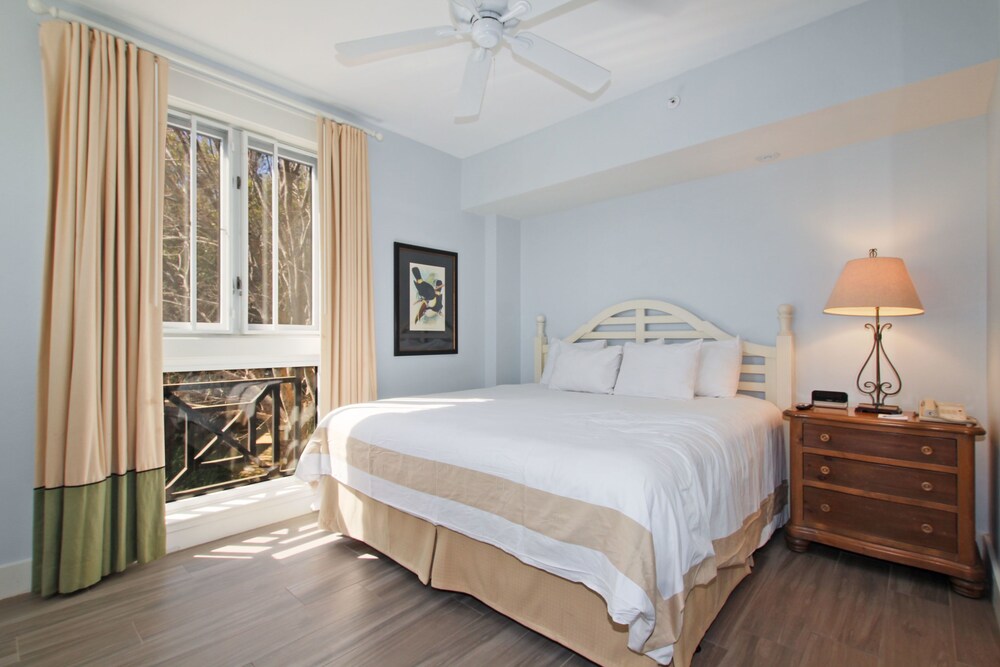 Village One Bedroom - Guestroom