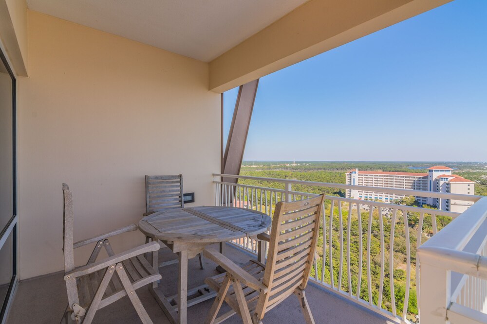Luau Two Bedroom - Balcony