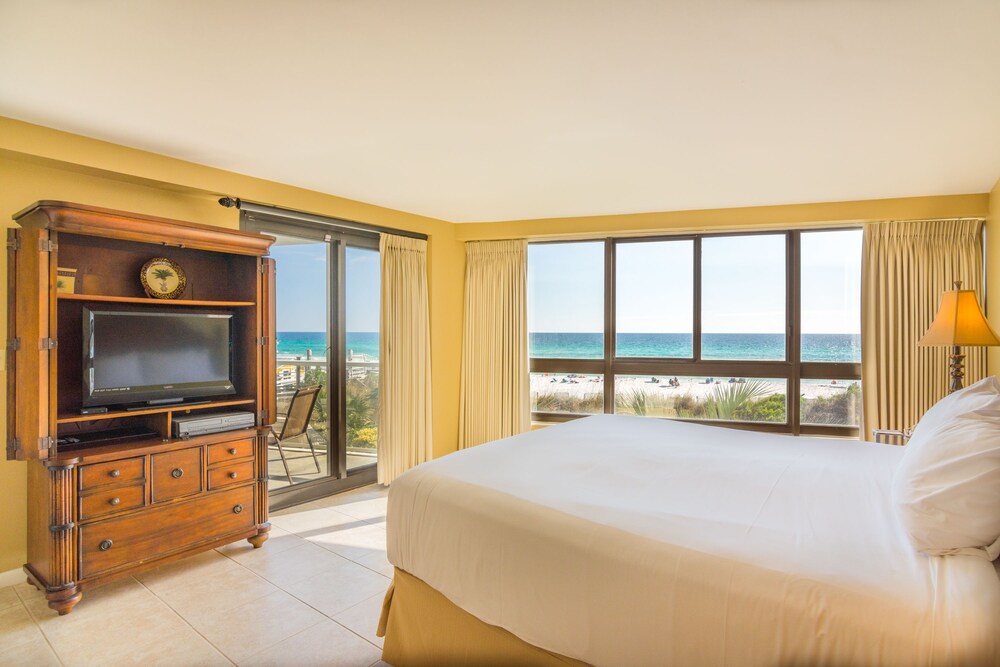 Beachside Towers Two Bedroom - Guestroom