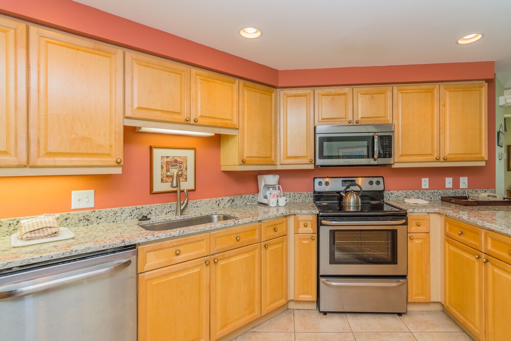 Westwinds Two Bedroom - In-Room Kitchen