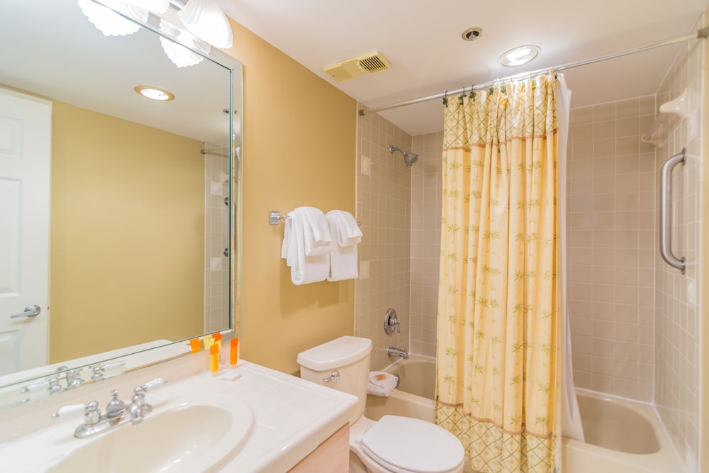 Beachside Towers Two Bedroom - Bathroom