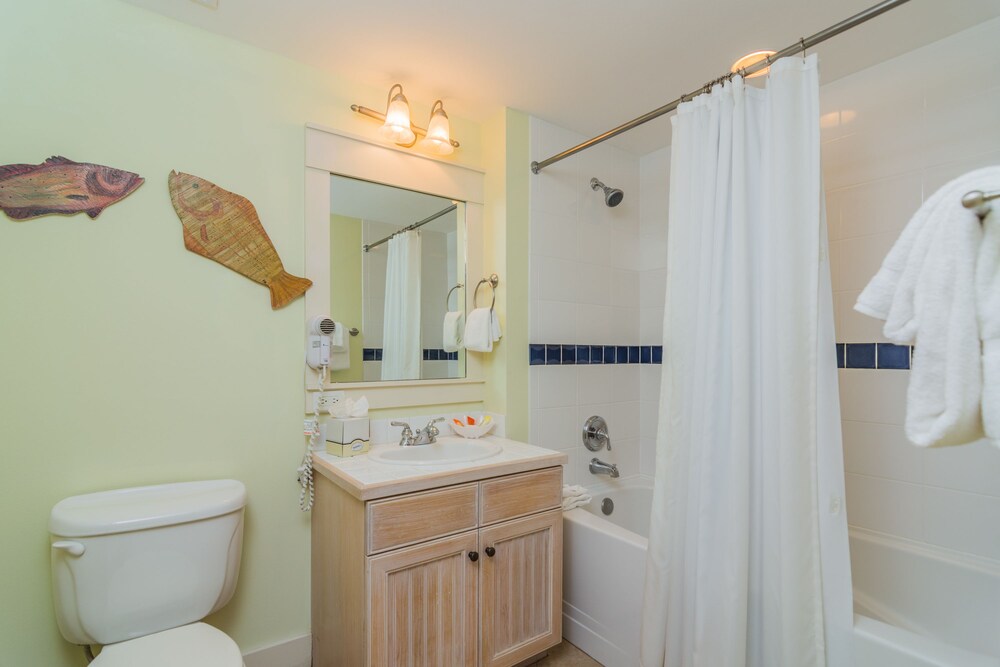Village Two Bedroom - Bathroom