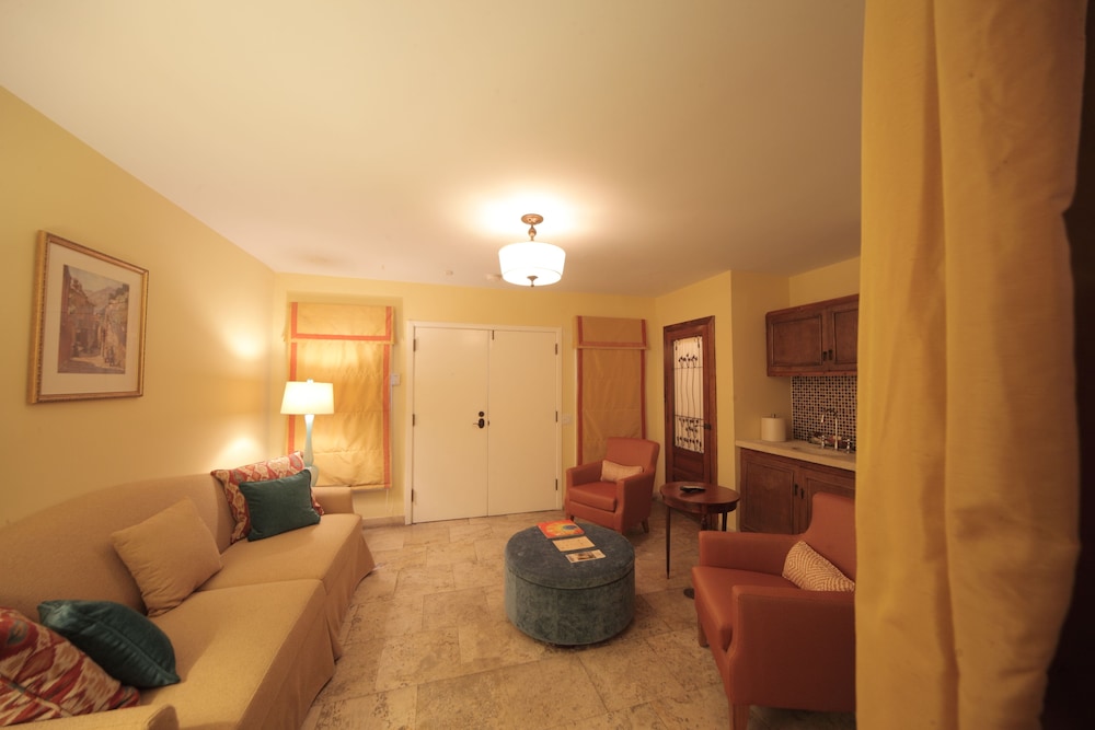 Guestroom