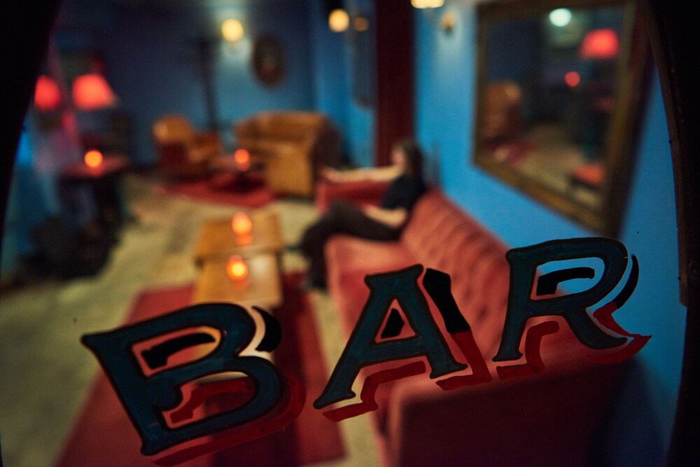 Hotel Bar