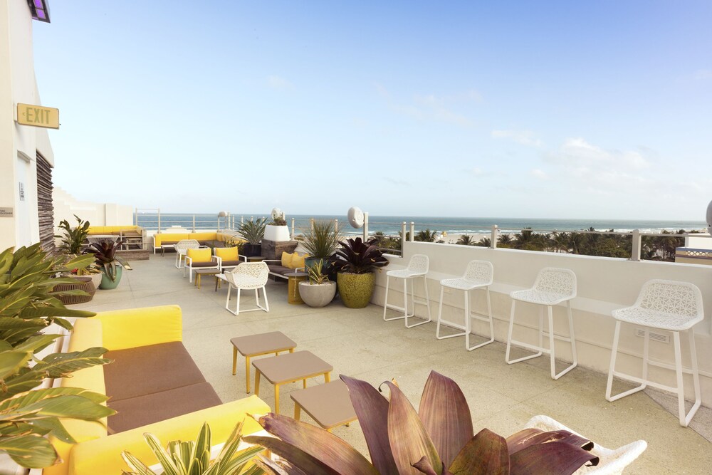 Terrace/patio, Clevelander Hotel – Adults Only