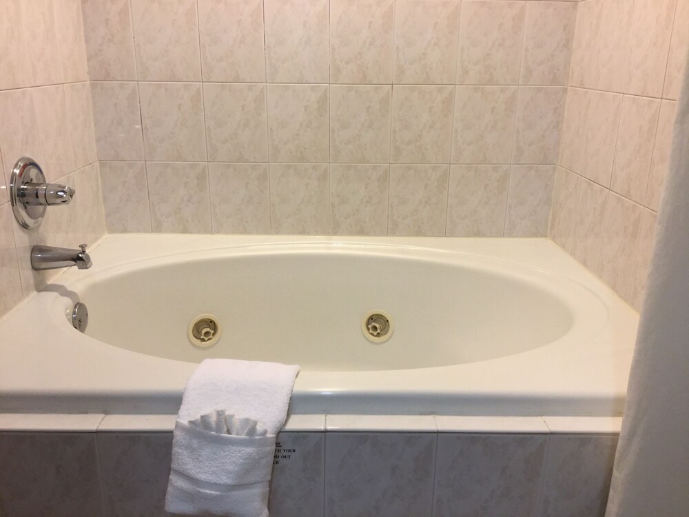 Jetted Tub