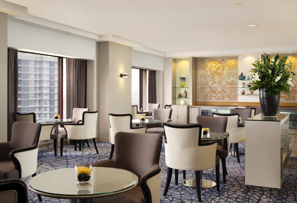 Executive Lounge