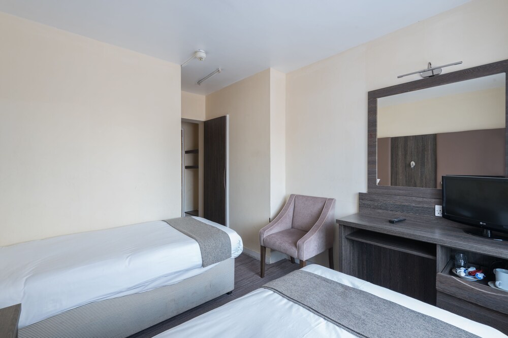 Guestroom
