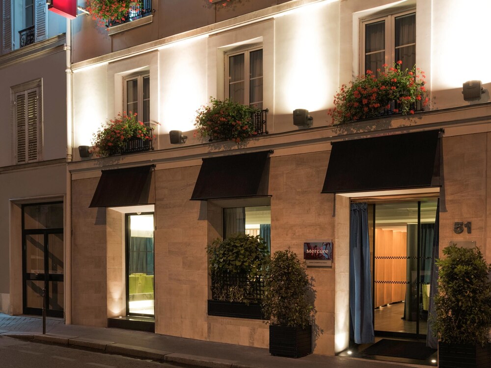 Hotel Front