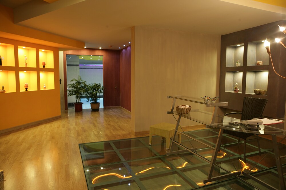 Spa Reception