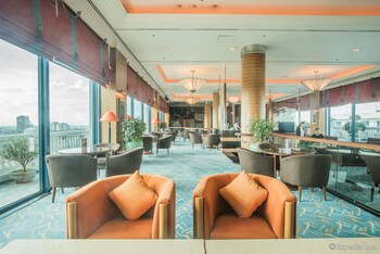 Hotel Lounge
