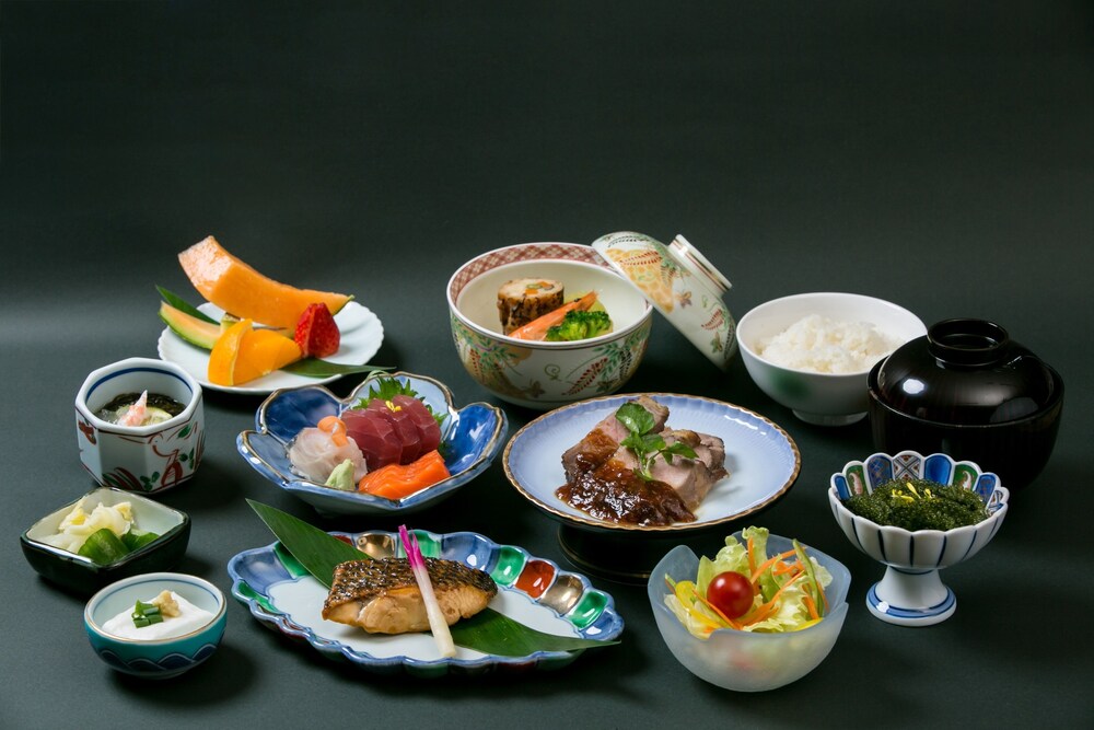 餐飲