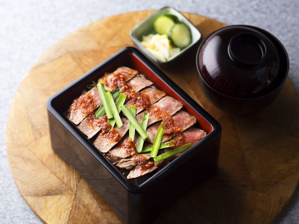 餐飲