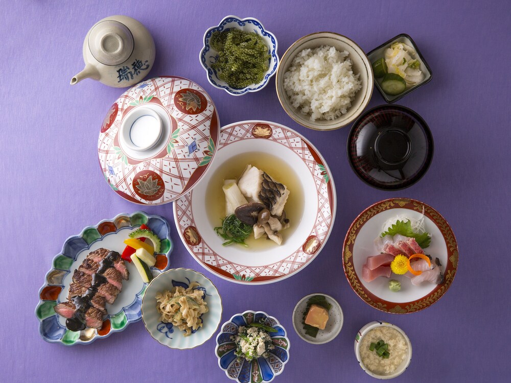 餐飲