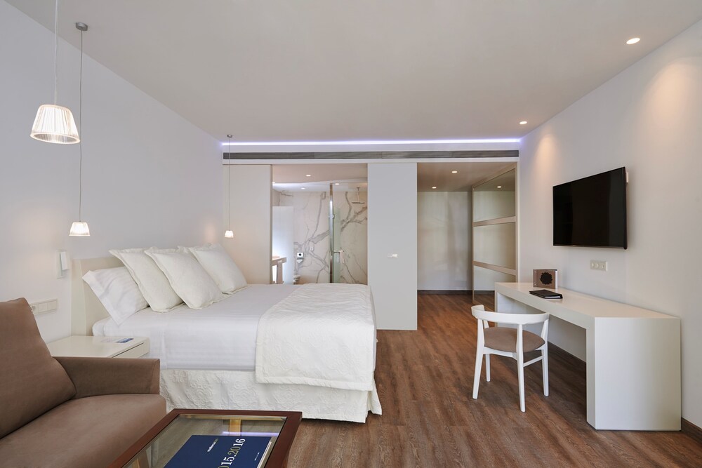 Premium Room - Guestroom