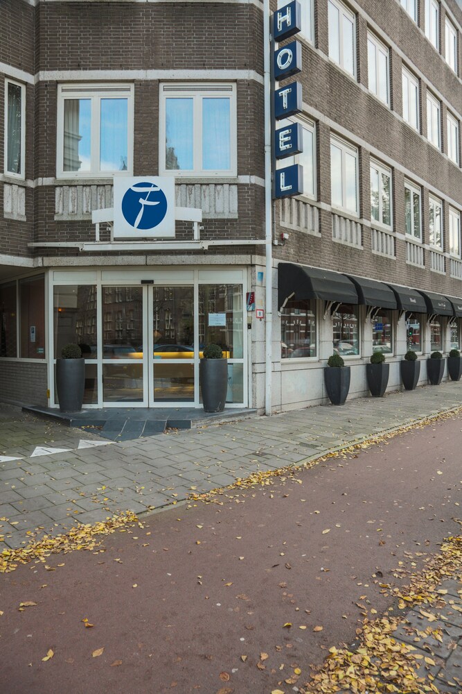 Ingang van hotel