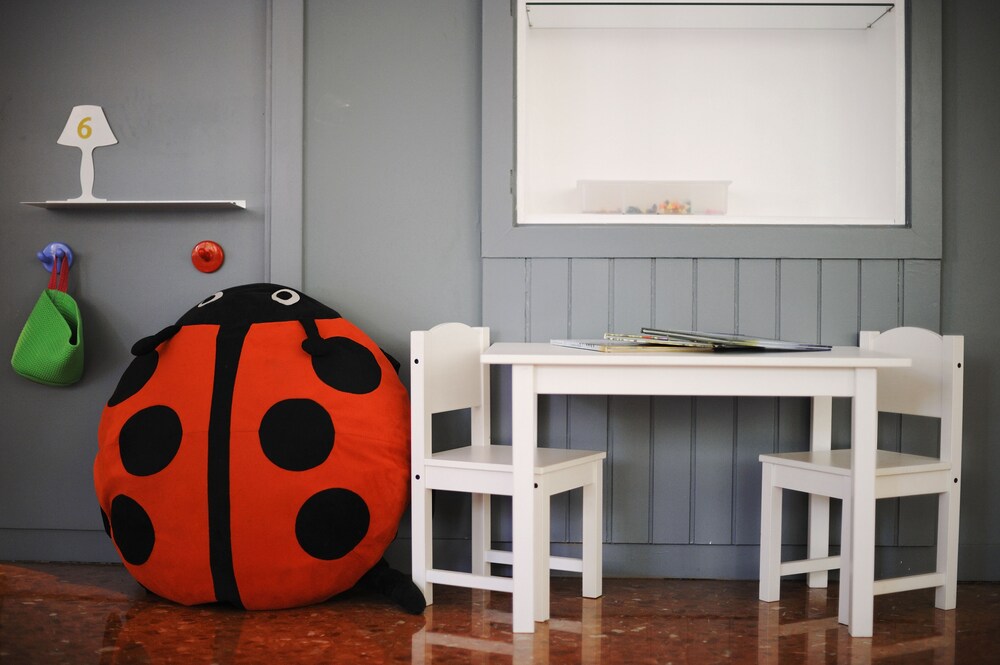 Childrens Play Area - Indoor