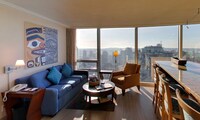 Room, 1 Bedroom (2 Bath)