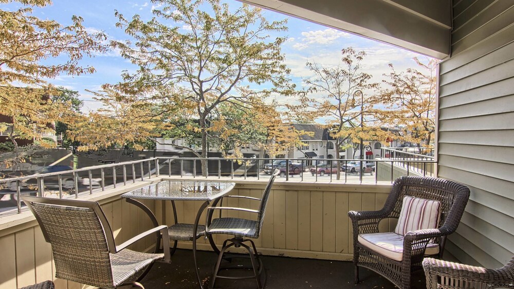 Signature Suite, 2 Bedrooms - Balcony