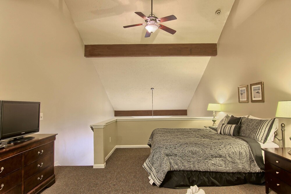Family Suite, 2 Bedrooms - Guestroom