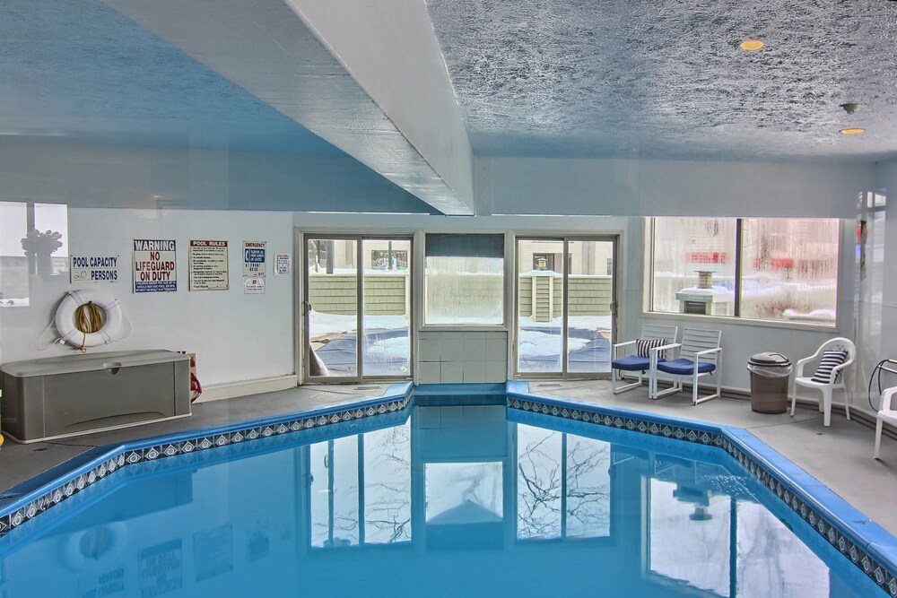 Indoor/Outdoor Pool