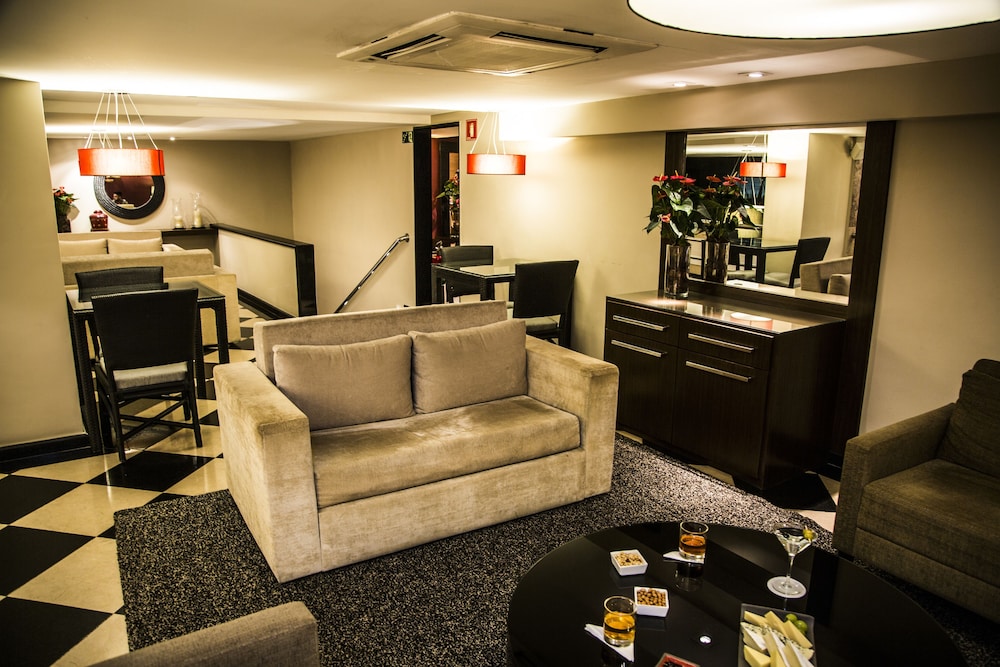 Hotel Lounge