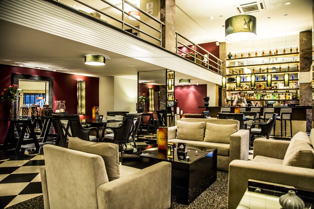 Hotel Lounge