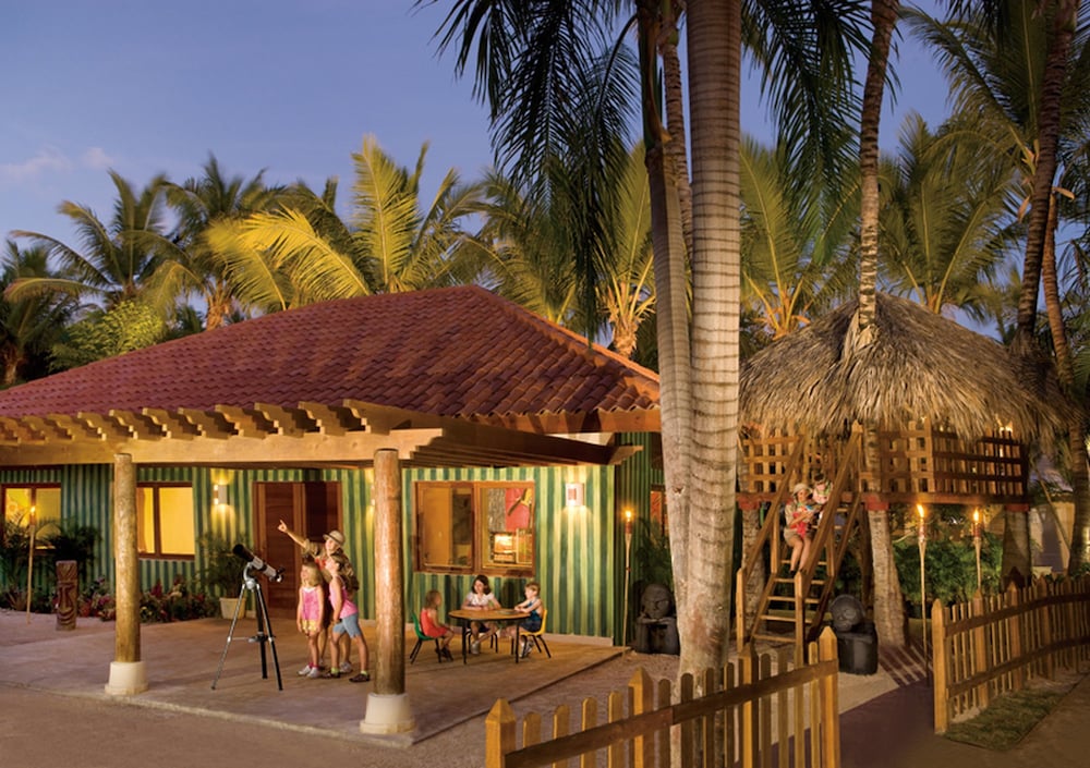 Childrens Play Area - Outdoor