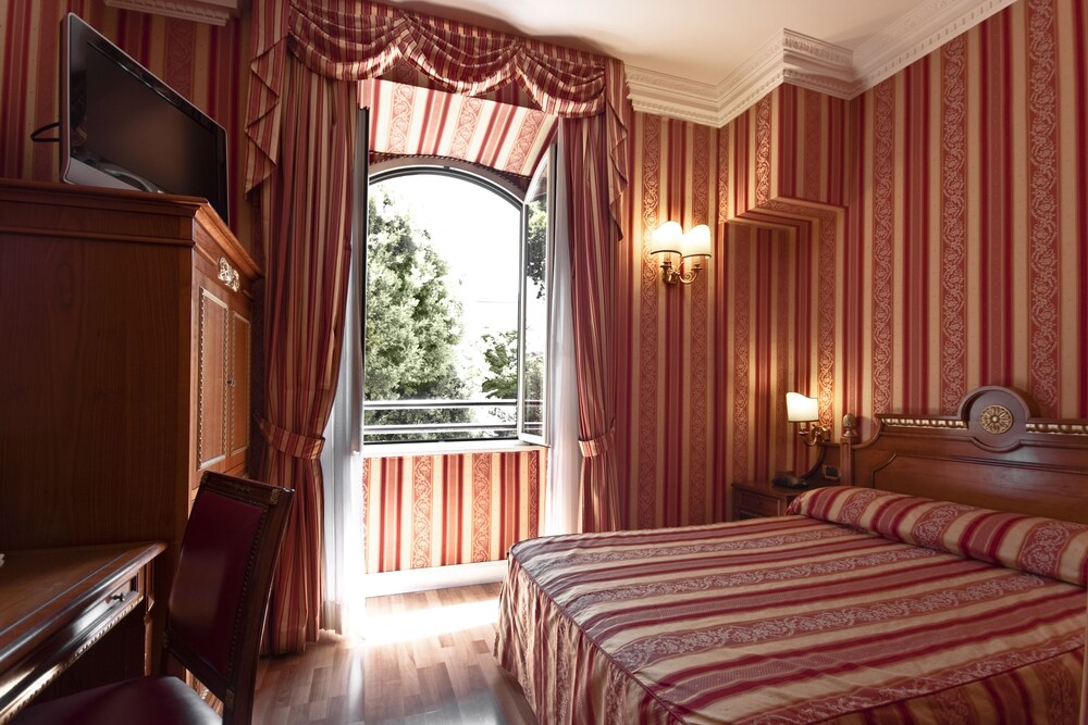 Guestroom View