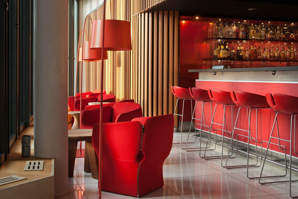 Hotel Lounge