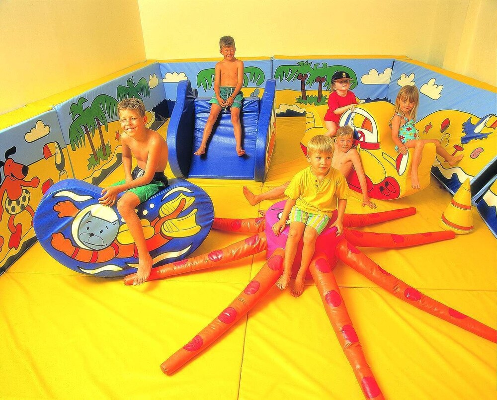 Childrens Play Area - Indoor