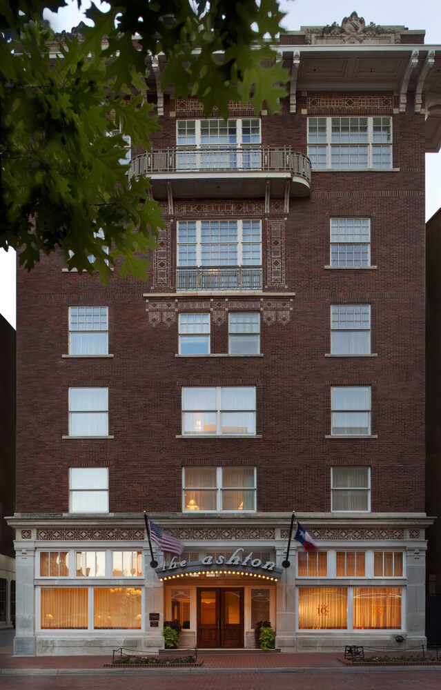 Hotel Front