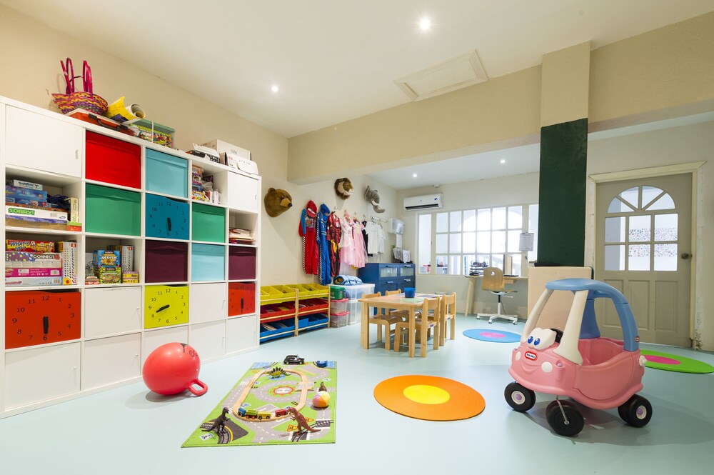 Childrens Play Area - Indoor