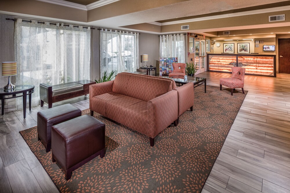 Lobby sitting area, Best Western Plus Airport Inn & Suites