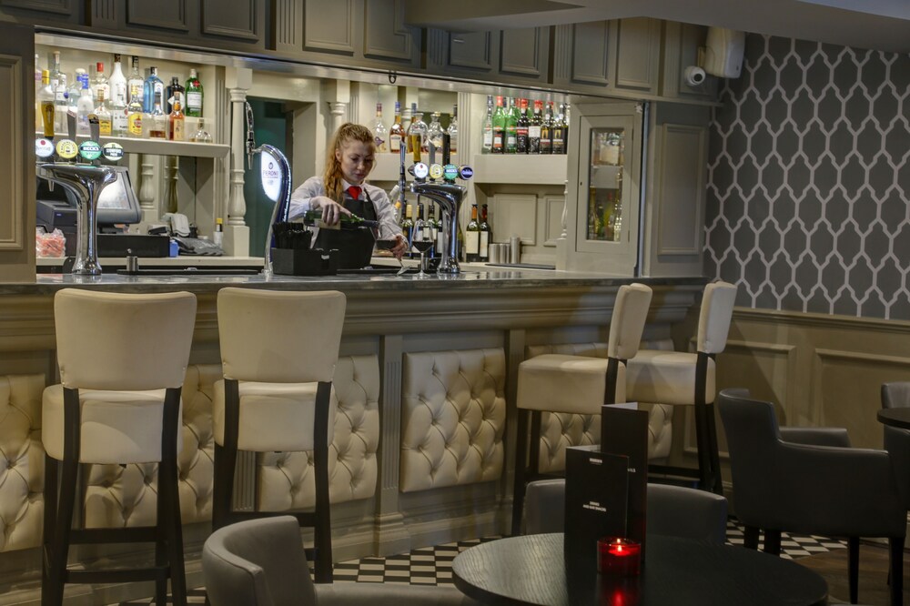 Hotel Lounge