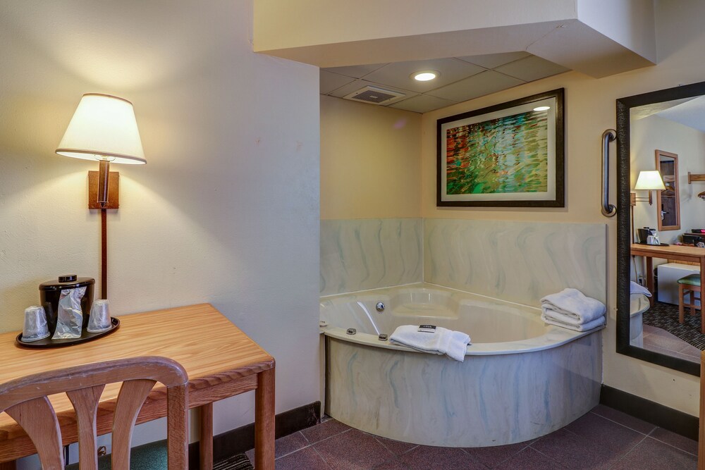 Jetted Tub