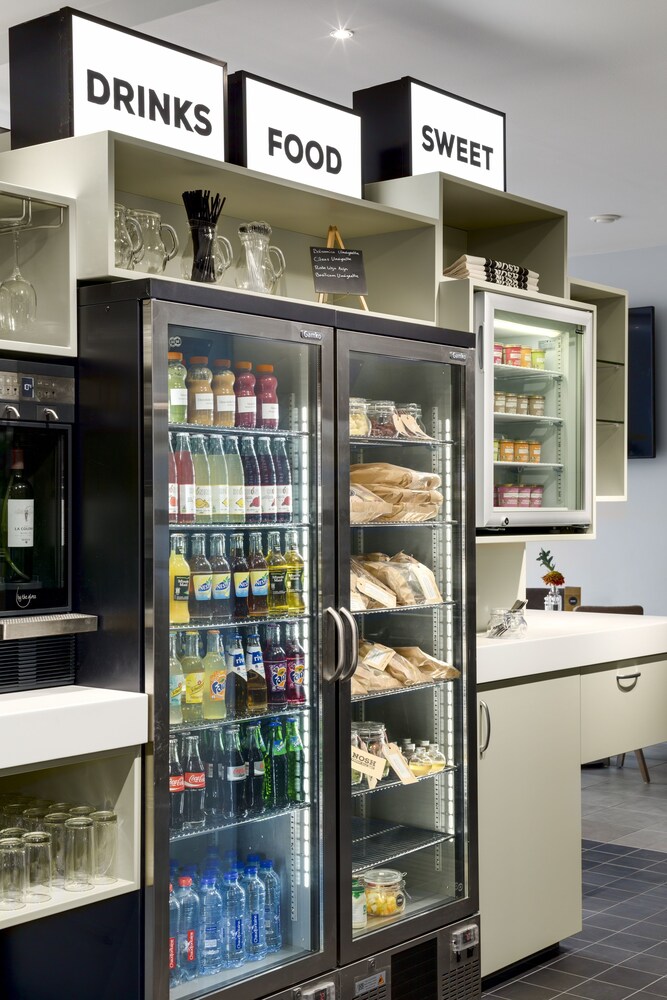 Snack Bar