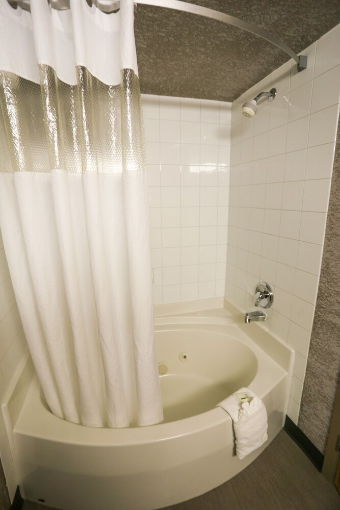 Jetted Tub