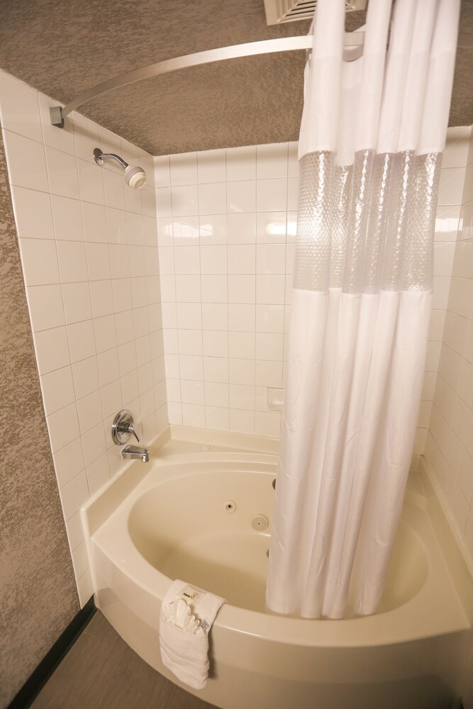 Jetted Tub