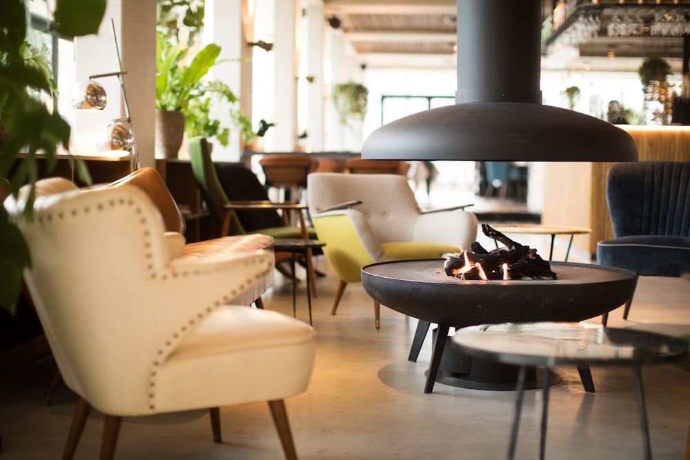 Hotel Lounge