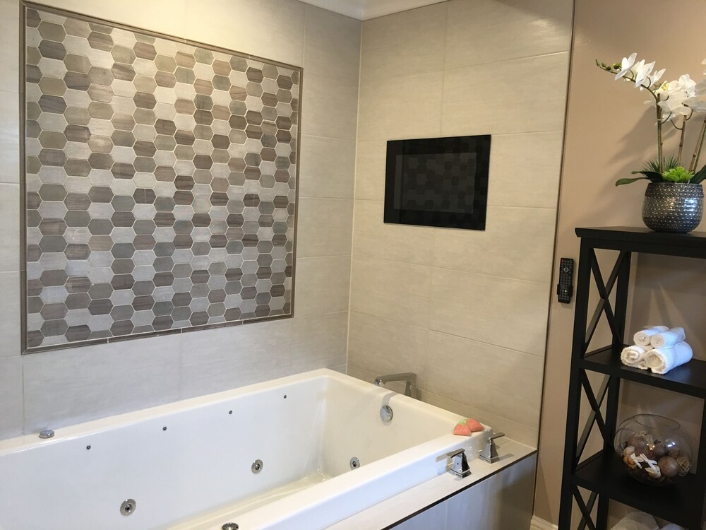 Jetted Tub