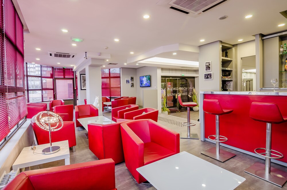 Hotel Bar