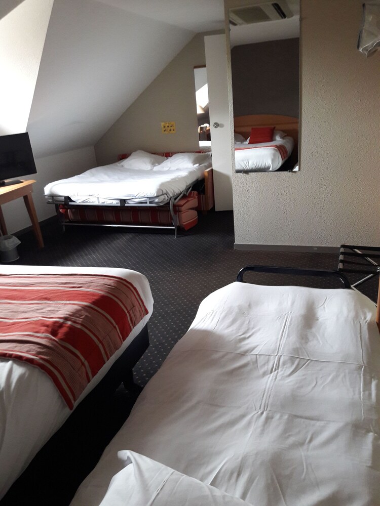 Guestroom