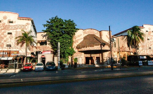 Hotel Xbalamque and Spa