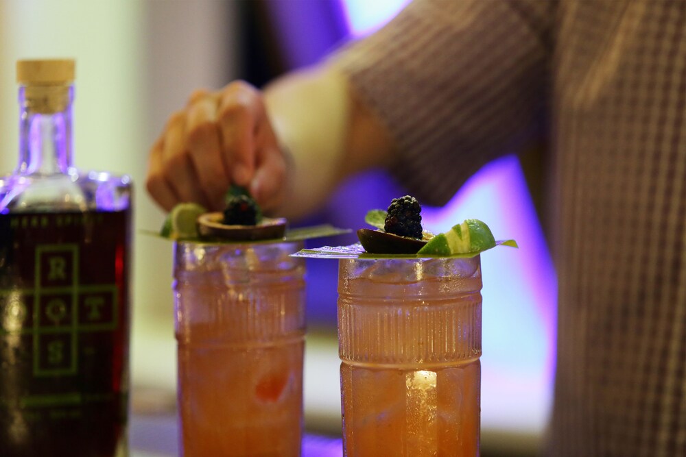 Hotel Bar