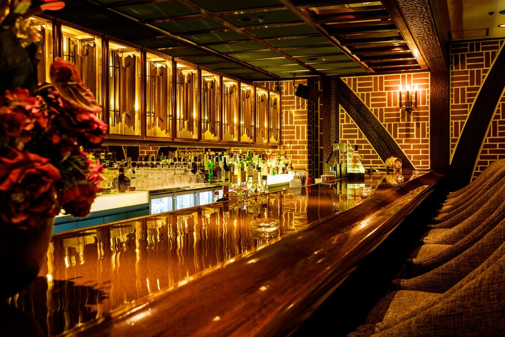 Hotel Bar