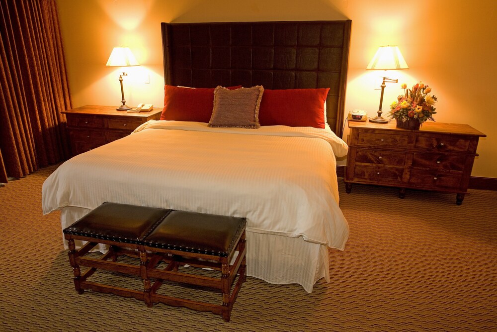 Suite, 1 King Bed - Guestroom