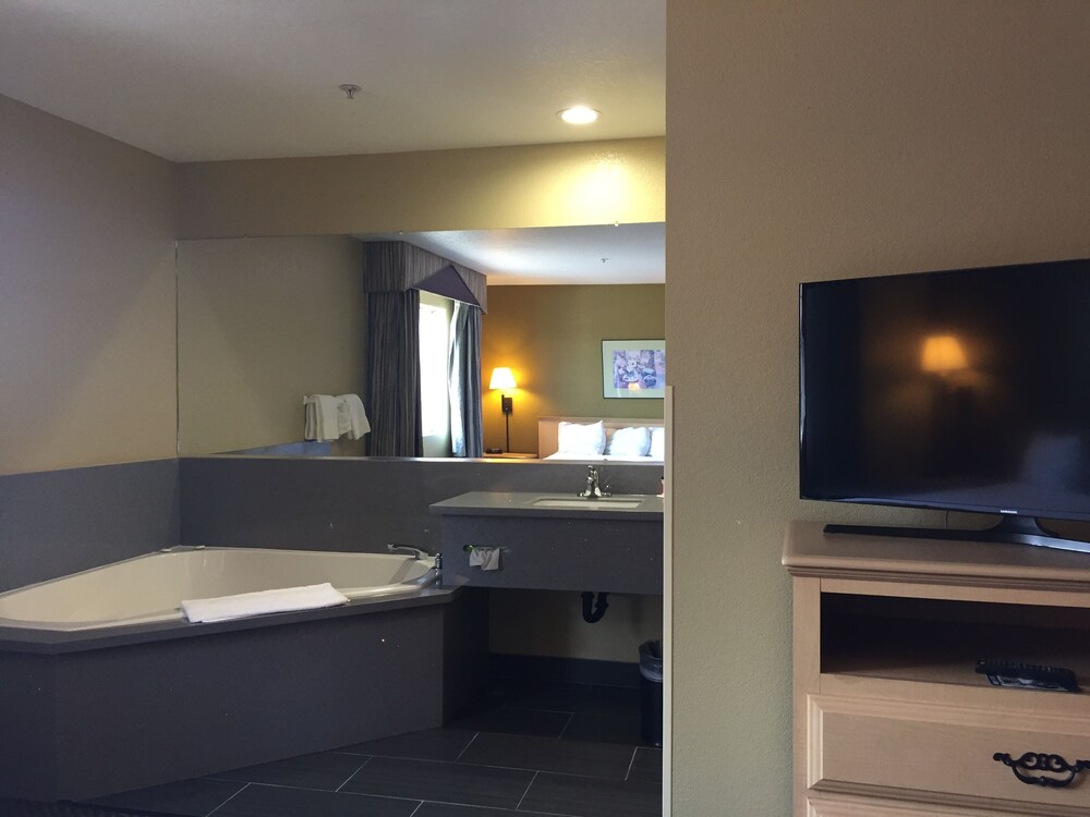 Jetted Tub