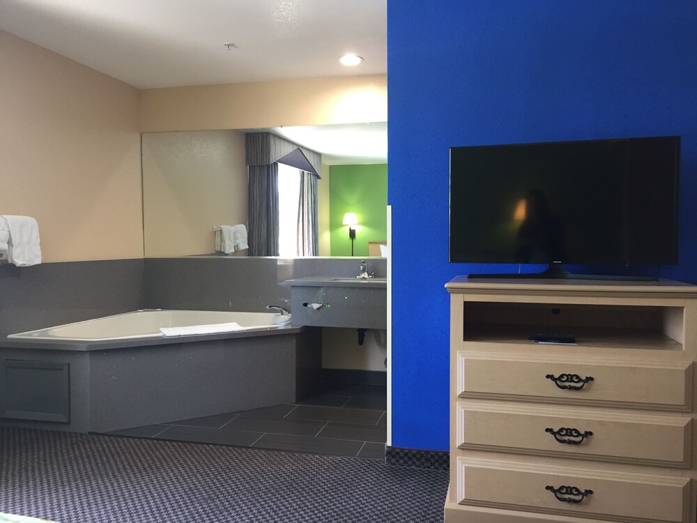 Jetted Tub